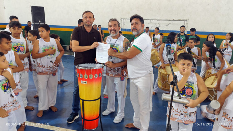Associacao espora de ouro celebra 30 anos com batismo graduacao e formatura de jovens capoeiristas 6 746x420